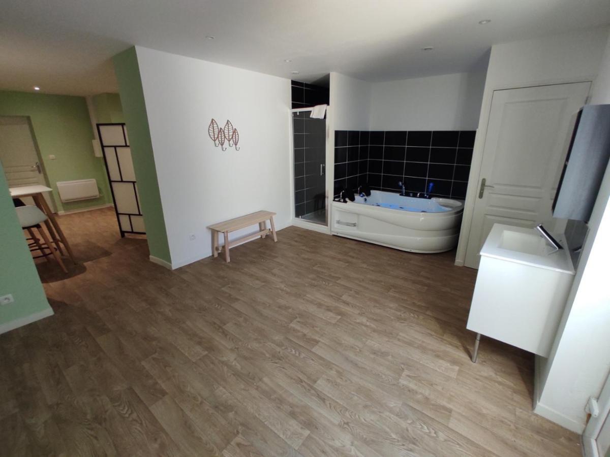 Ng Suitehome - Lille I Roubaix Centre I Coq Francais - Balneo - Netflix - Wifi エクステリア 写真