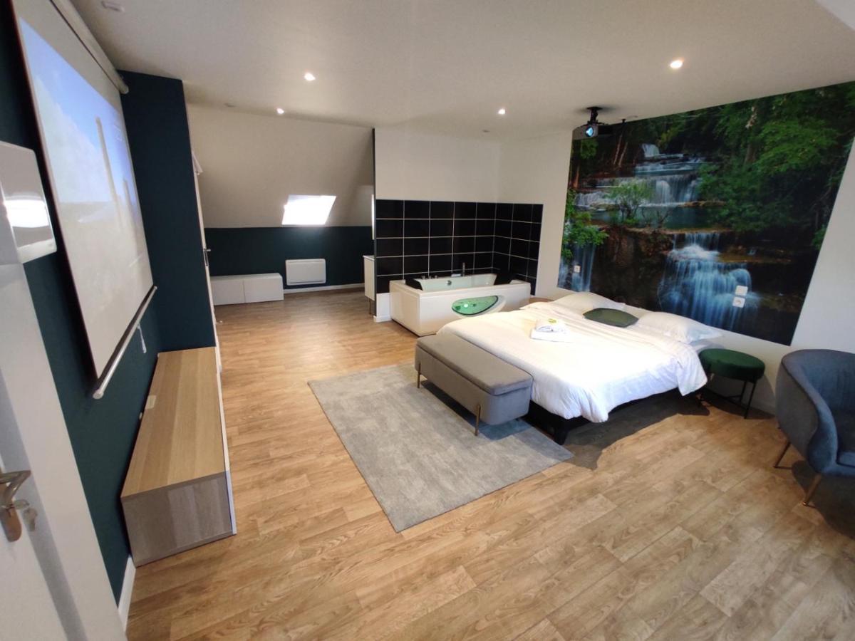 Ng Suitehome - Lille I Roubaix Centre I Coq Francais - Balneo - Netflix - Wifi エクステリア 写真